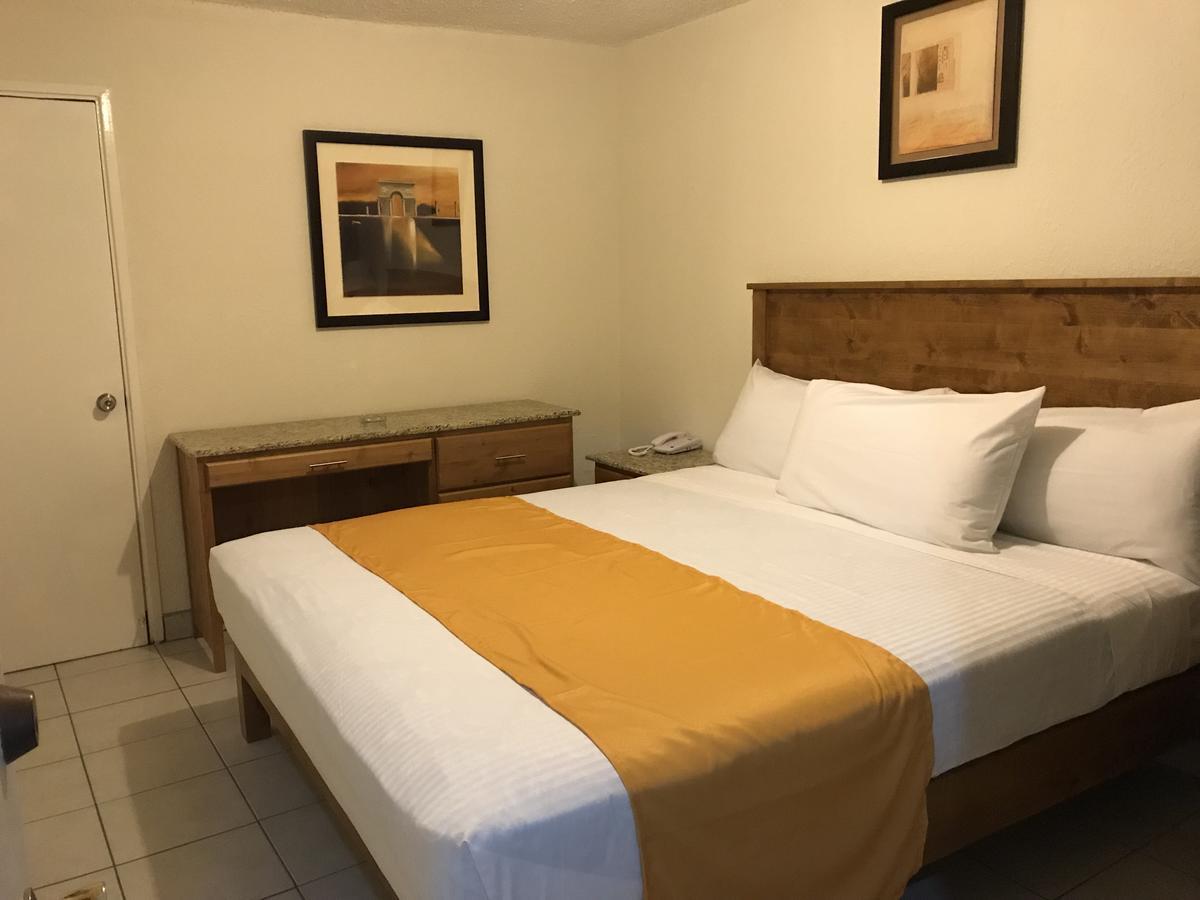 Hotel Guillen Jr Tijuana Exterior photo